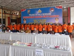 Polresta Deli Serdang Tahan 187 Tersangka, Ribuan Butir Pil Ekstasi dan 54,3 kg Sabu Dimusnahkan