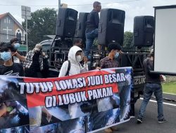 Instruksi Kapolri Berantas Judi, Tak Berlaku Di Sumut, Puluhan massa FKSRI Gelar Aksi Unjuk Rasa Di Polda Sumut