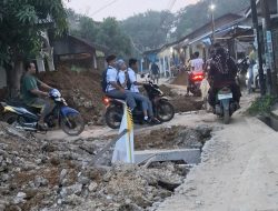 Warga Desa Dalu Sepuluh-A Protes Proyek Gorong-gorong Milik Pemkab Deli Serdang